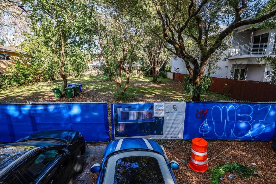 An empty lot on Gifford Lane in Coconut Grove, where Doug Cox of Drive Development told buyers he would build two townhouses.