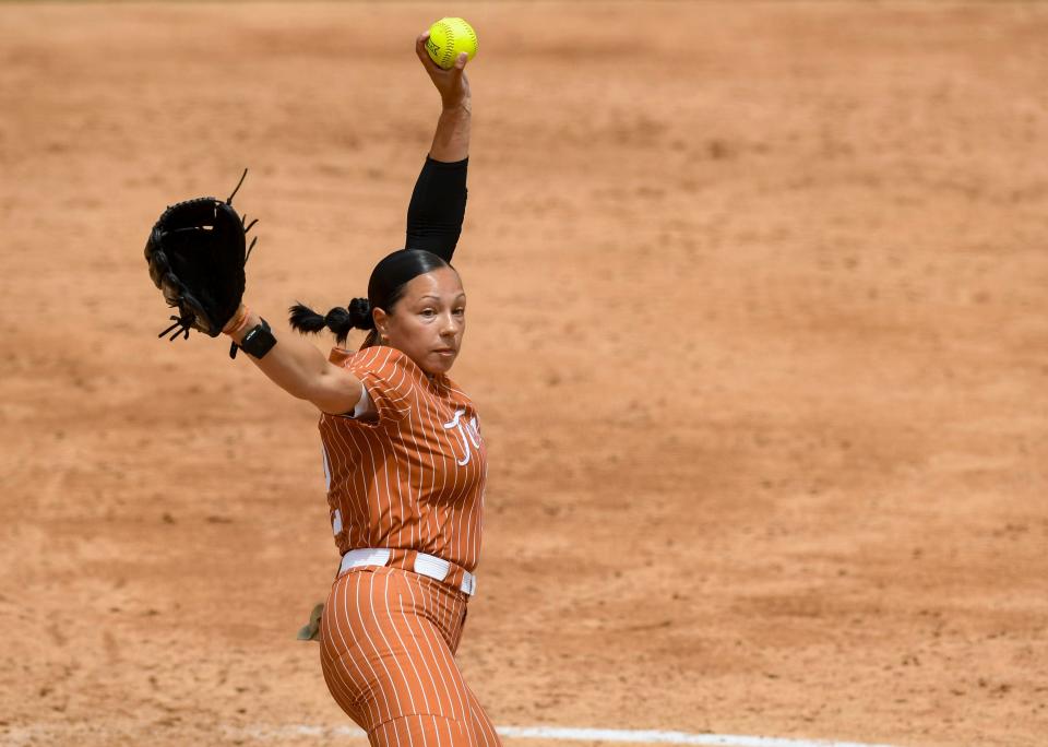 Texas’ Estelle Czech (22) pitches against Oklahoma, Sunday, April 7, 2024, at McCombs Field in Austin.