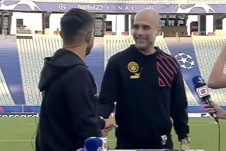 El momento del encuentro entre Pep Guardiola y Sergio 