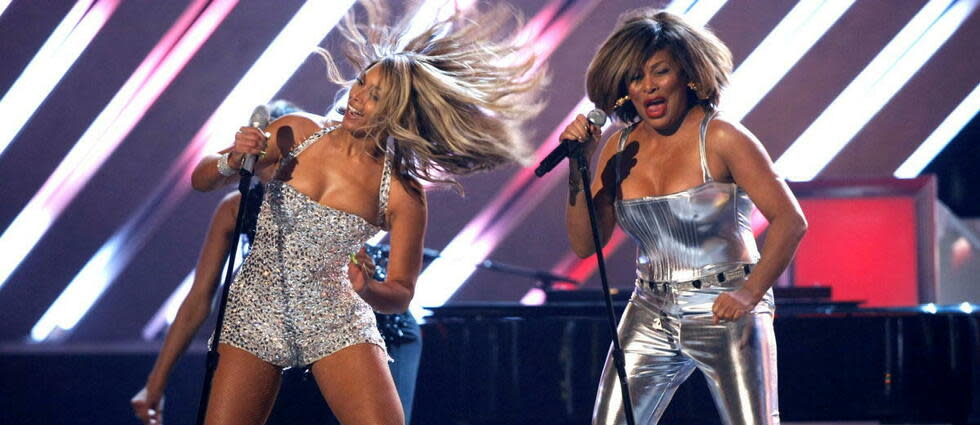 Beyoncé, qui a mis le feu au Stade de France, n'a pas oublié de rendre hommage à la « mamie du rock ».  - Credit:ROBYN BECK / AFP