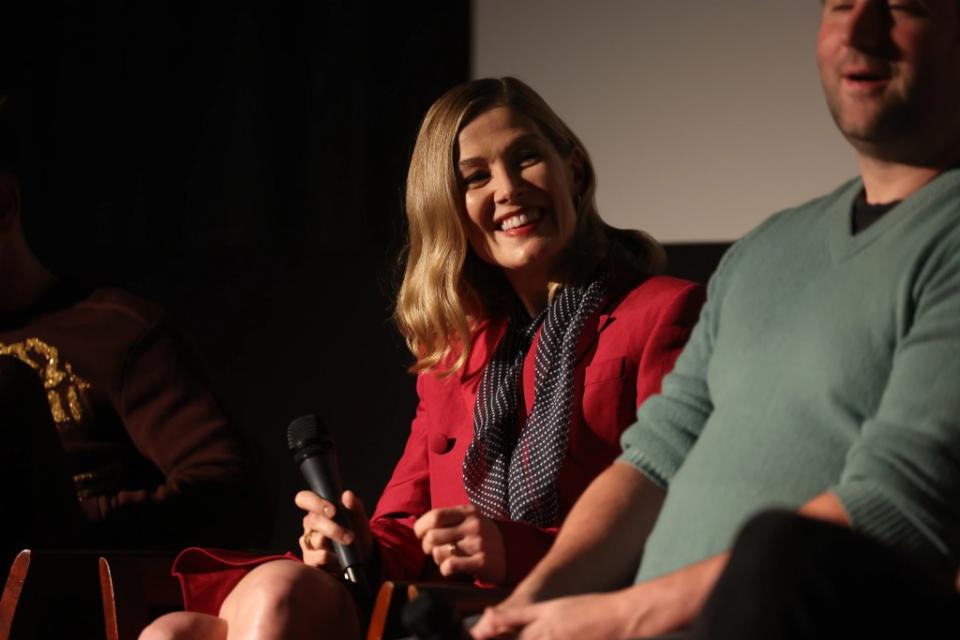 Rosamund Pike (Randy Shropshire)