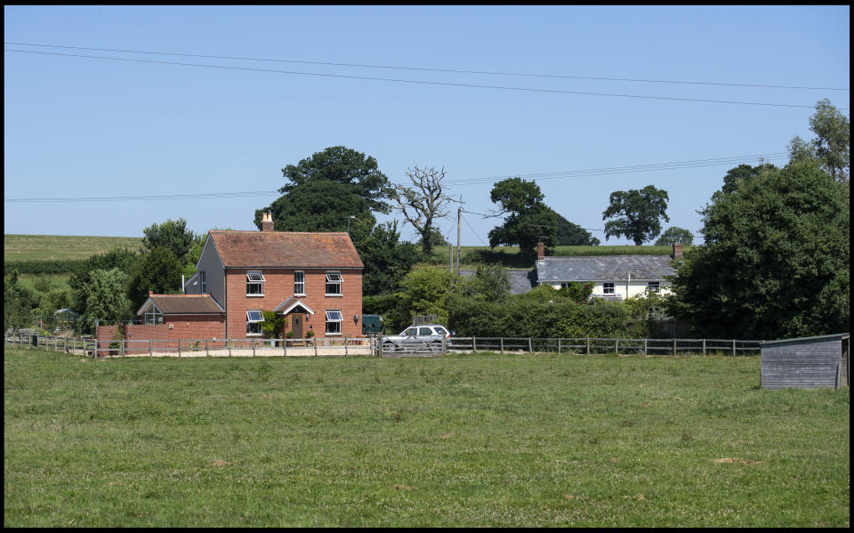 Stephen Gee house (left) and Jason Little house (right). (Solent)