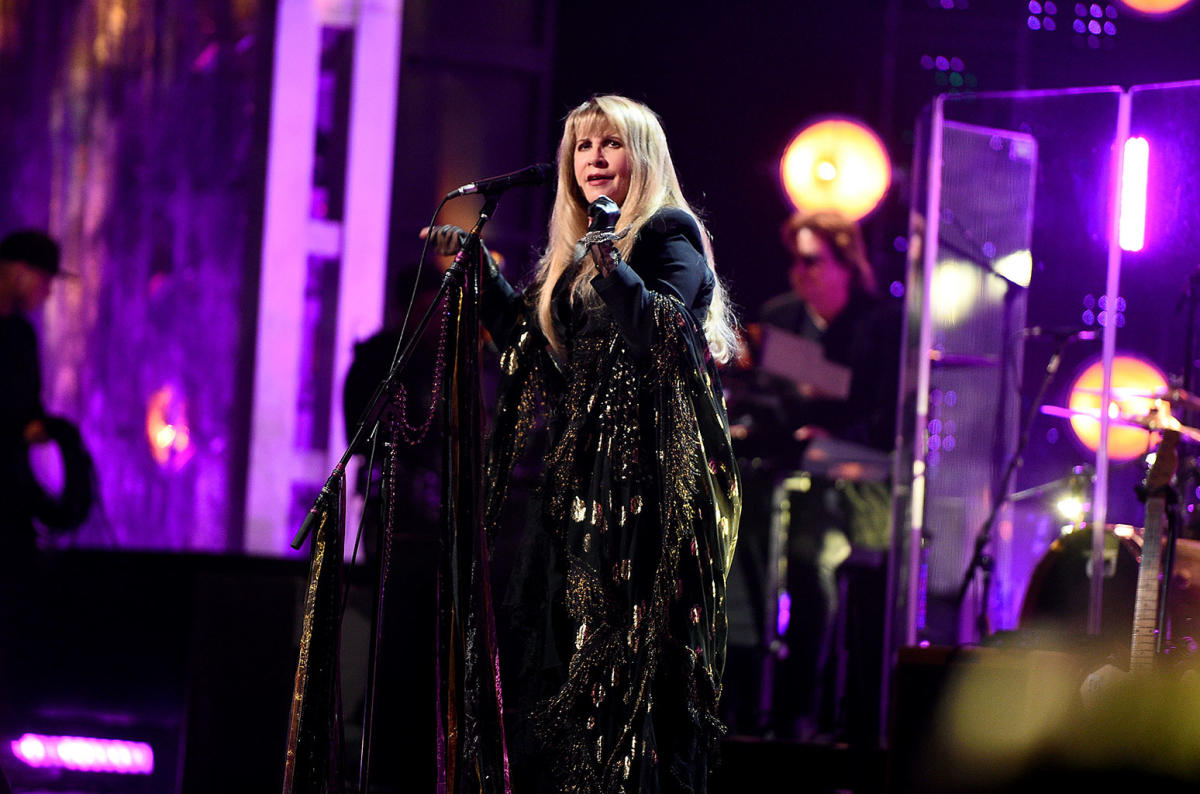 Stevie Nicks Announces Second Leg of 2022 American Tour: ‘Can’t Wait To ...