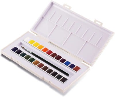 Sennelier La Petite Watercolor Half-Pan Set Of 16 in Black Wood Box