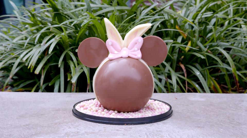 This Minnie Bunny Piñata Is The Sweetest Disney Easter Treat Of All Time