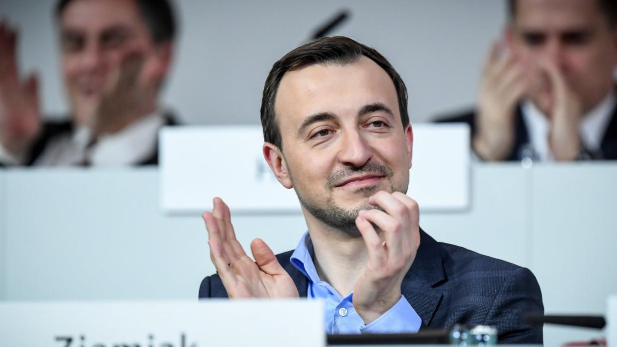 Paul Ziemiak am Samstag beim CDU-Bundesparteitag in Hamburg. Foto: Rainer Jensen