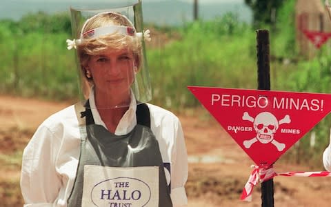 Diana, Princess of Wales, in Angola in 1997 - Credit: Anwar Hussein