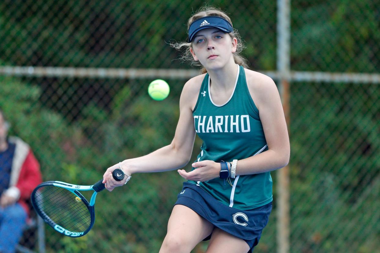 Chariho's Faith Owren showed up and took care of business at No. 4 singles Tuesday, getting the Chargers the first point of the match and giving them momentum to pick up a 5-2 win over Lincoln.