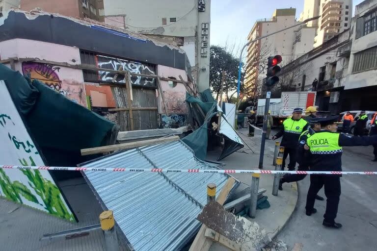 Se derrumbó una obra en construcción en Tucumán y hay 6 heridos