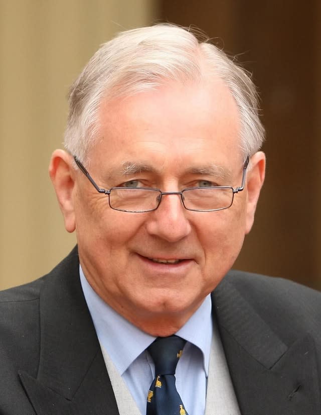 Sir Peter Bottomley 