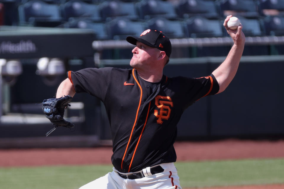 Jake McGee #17 of the San Francisco Giants