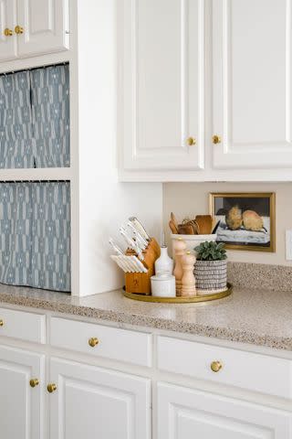 <p><a href="https://theturquoisehome.com/kitchen-counter-decor-ideas/" data-component="link" data-source="inlineLink" data-type="externalLink" data-ordinal="1">Laura Nickelson</a></p>