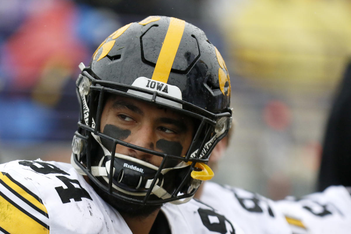 Iowa Star A.J. Epenesa Declares for 2020 NFL Draft, Forgoes Senior