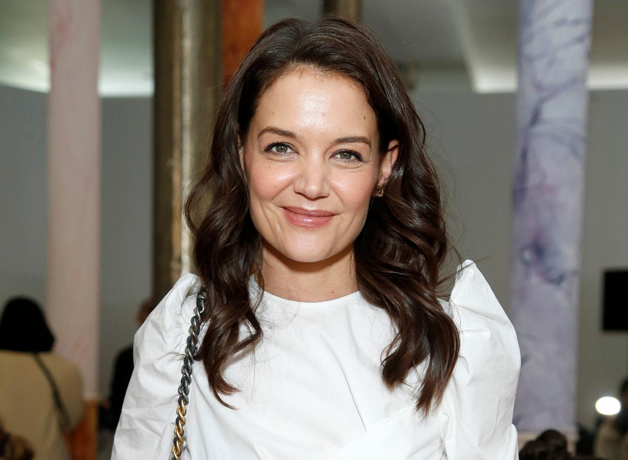 Katie Holmes was seen packing on the PDA with chef Emilio Vitolo Jr. (Photo: John Lamparski via Getty Images)