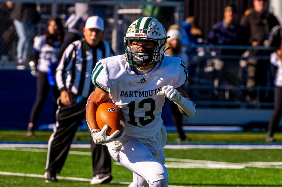 Dartmouth's Markus Andrews gets to the outisde on his first down run.