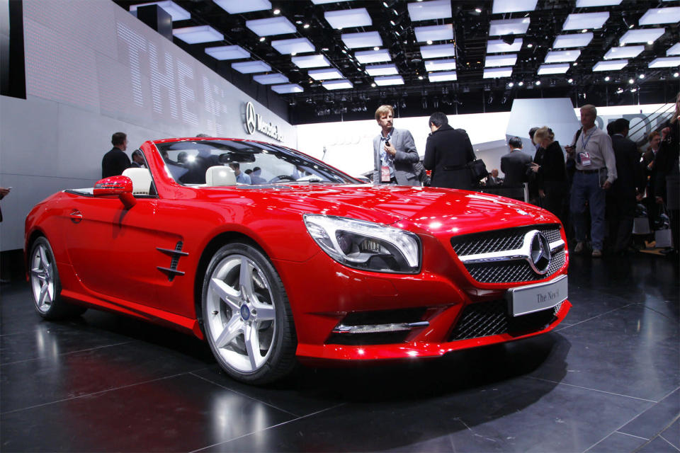 In celebration of the 60th anniversary of the SL badge, Mercedes-Benz has unveiled an all-new 2013 Mercedes-Benz SL. Visually the car takes styling cues not only from the famed 300 SL with the gaping front grill, but also from the 560 SL from the late 90s with its more slender profile. That trimmer sheet metal is accompanied by a hefty 250 lbs weight loss, thanks to an all-aluminum body. Two different powerplants will initially be offered: a 435-horsepower V-8 in the SL 500 trim and a 306-horsepower V-6 with the SL 350.