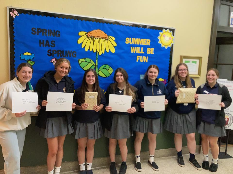 (Left to right) Mary Wieszczek, Kayley Moran, Renee Vozza, Giuliana Pelcher, Julia Falcone and Dena Mistichelli.