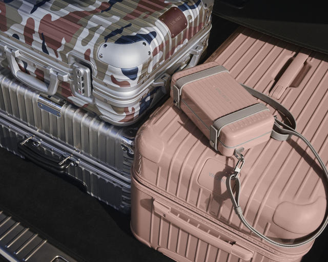 RIMOWA Essential Trunk Plus Large Check-in Suitcase in Pink