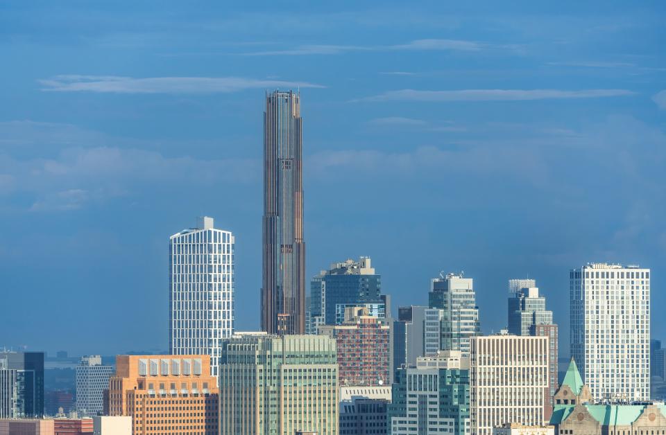 <h1 class="title">Sunny View of Downtown Brooklyn Skyline in New York</h1><cite class="credit">Photo: Getty Images/Michael Lee</cite>