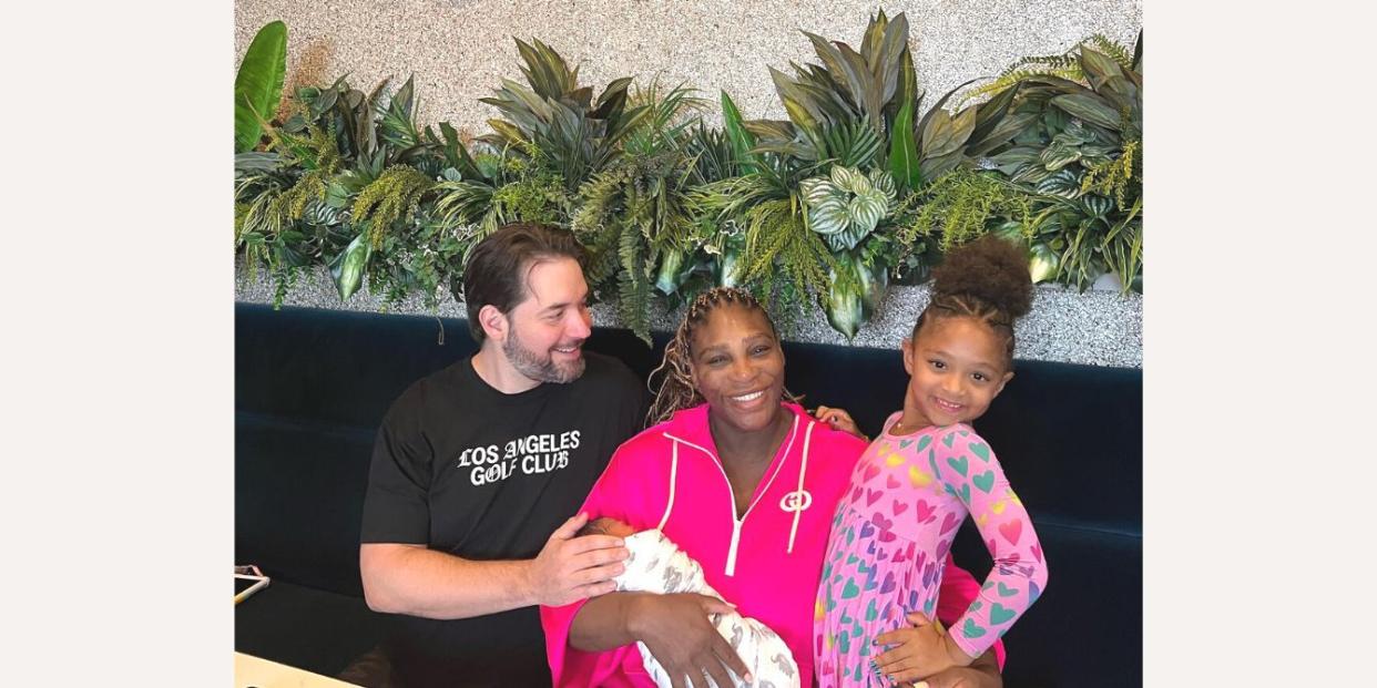 serena williams with family - serena williams donates breast milk