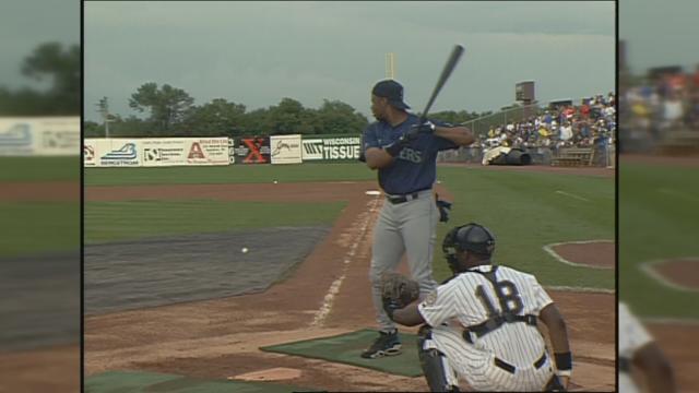 The day an unknown David Ortiz beat Ken Griffey Jr. and A-Rod in a surprise  home run derby – KIRO 7 News Seattle