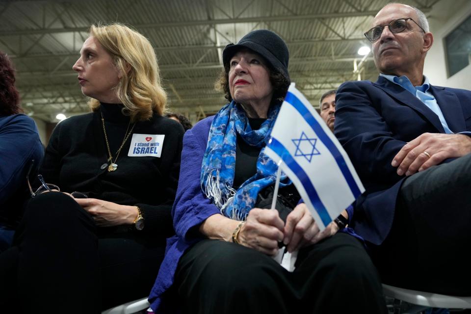 An estimated 3,000 people came to the Kaplen Jewish Community Center on the Palisades, in Tenafly, to take part in a rally for Israel, Tuesday, October 10, 2023.