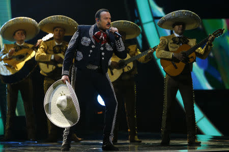 Pepe Aguilar performs "La Ley Del Monte". REUTERS/Mike Blake