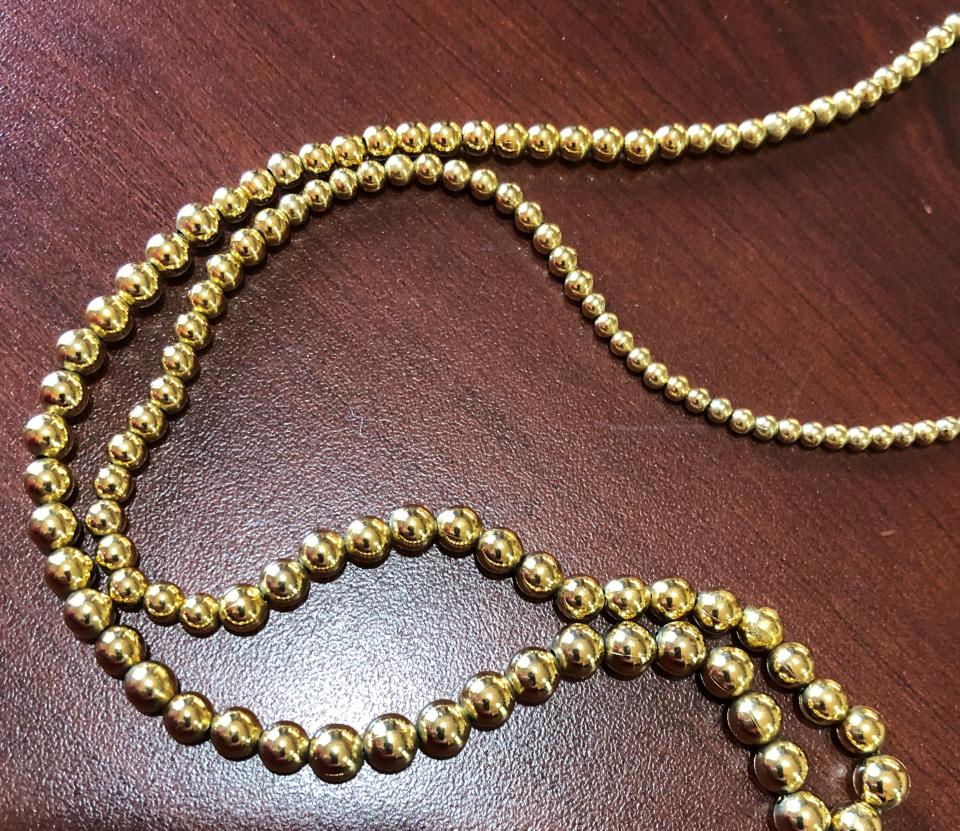 Bead gold necklace
