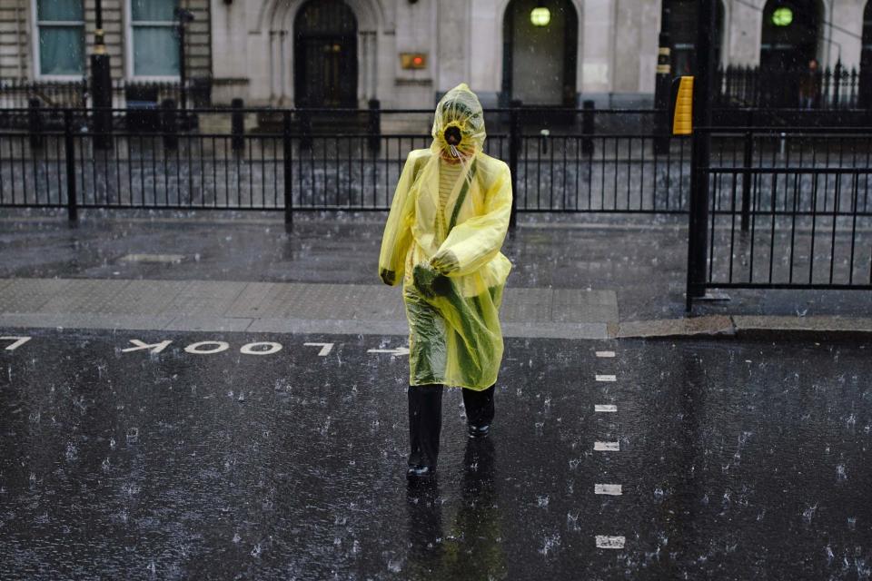 The country will see a mixed bag of sunshine and rain this weekend (PA)