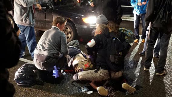 Un manifestante fue herido de bala en Portland, Oregon, EEUU. Foto: La Nación