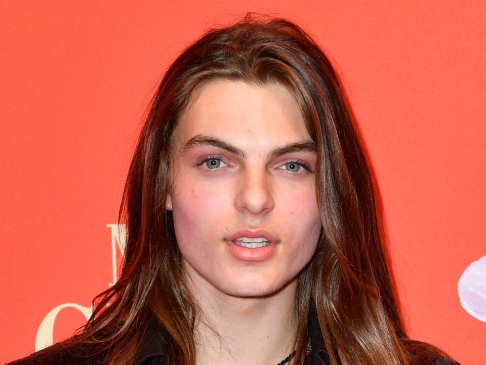 Damian Hurley erinnert an seinen verstorbenen Vater Steve Bing.   (Bild: imago/Future Image)