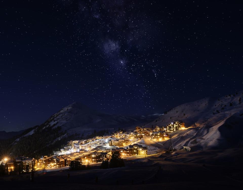 la plagne at night