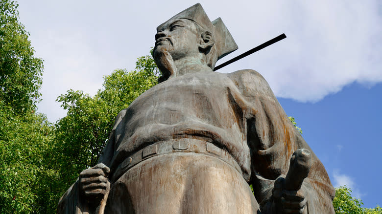 statue of Wen Tianxiang