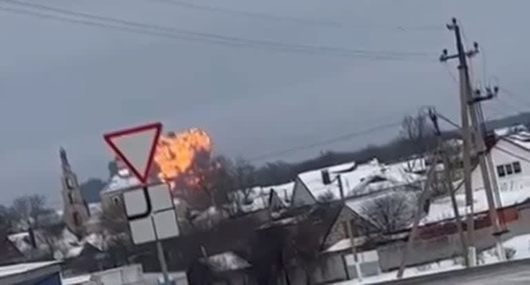 Se estrelló un avión militar ruso que llevaba más de 60 prisioneros ucranianos