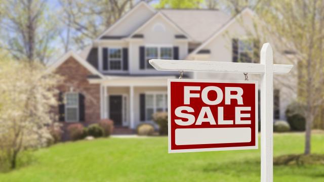 How Home Sellers Can Start A Bidding War