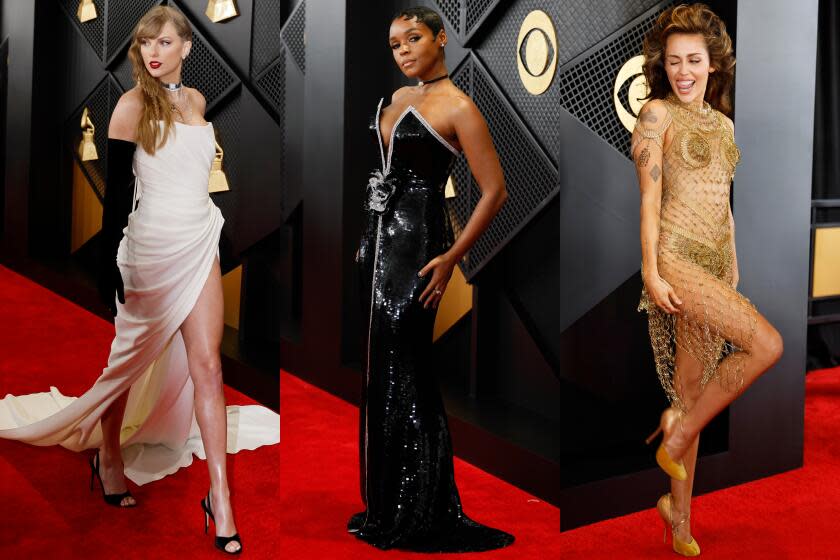 Taylor Swift, Janelle Mona and Miley Cyrus arrive on the Red Carpet.