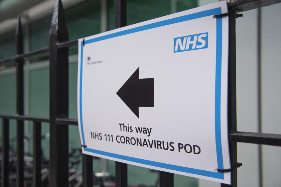 NHS Signs directing people to a NHS 111 Coronavirus Pod outside University College Hosptal on 6th March, 2020 in London, United Kingdom. On Thursday evening, a patient, reported to be a woman in her 70s, became the first person in the UK to die after being diagnosed. (photo by Claire Doherty/In Pictures via Getty Images)