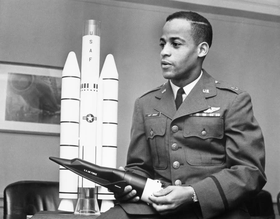 Captain Edward J. Dwight, Jr., the first African American selected as a potential astronaut, looks over a model of the Titan III-X-20 Dyna-Soar combination during a visit to Air Force headquarters in the capital during November 1963. The 31-year-old pilot was in the first class of 16 Air Force, Navy and Marine pilots who went through the new “Aerospace Research Pilot School” in 1963 as possible astronauts. Only two men of the group were finally selected by NASA and Dwight wasn’t one of them. In recent reports, officer was stated as saying that there’s bias in the Air Force, but that he had no quarrel with the space agency for not selecting him as astronaut. (Photo by Bettmann Archive/Getty Images)