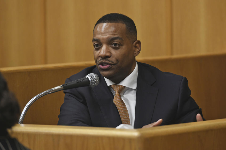 Former New York City Police officer Darrin Porcher testifies on the eighth day of State Trooper Brian North's trial in Connecticut Superior Court in Milford, Conn., Wednesday, March 13, 2024. North is charged with manslaughter for shooting 19-year-old Mubarak Soulemane in January 2020 in West Haven after a chase from Norwalk on Interstate 95. (Ned Gerard/Hearst Connecticut Media via AP, Pool)