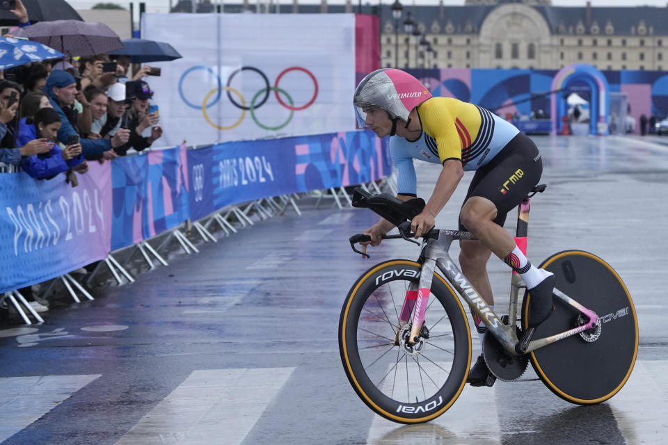 Evenepoel tops Italian rival Ganna, Belgian countryman van Aert to win