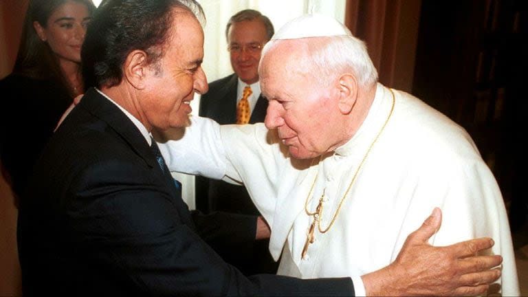 Para la medida, Menem se basó en un texto redactado por el papa Juan Pablo II