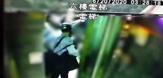 警方調閱監視器發現羅男涉有重嫌，將他緝捕到案，檢方依殺人罪和遺棄屍體罪，將他起訴。（圖／翻攝畫面）