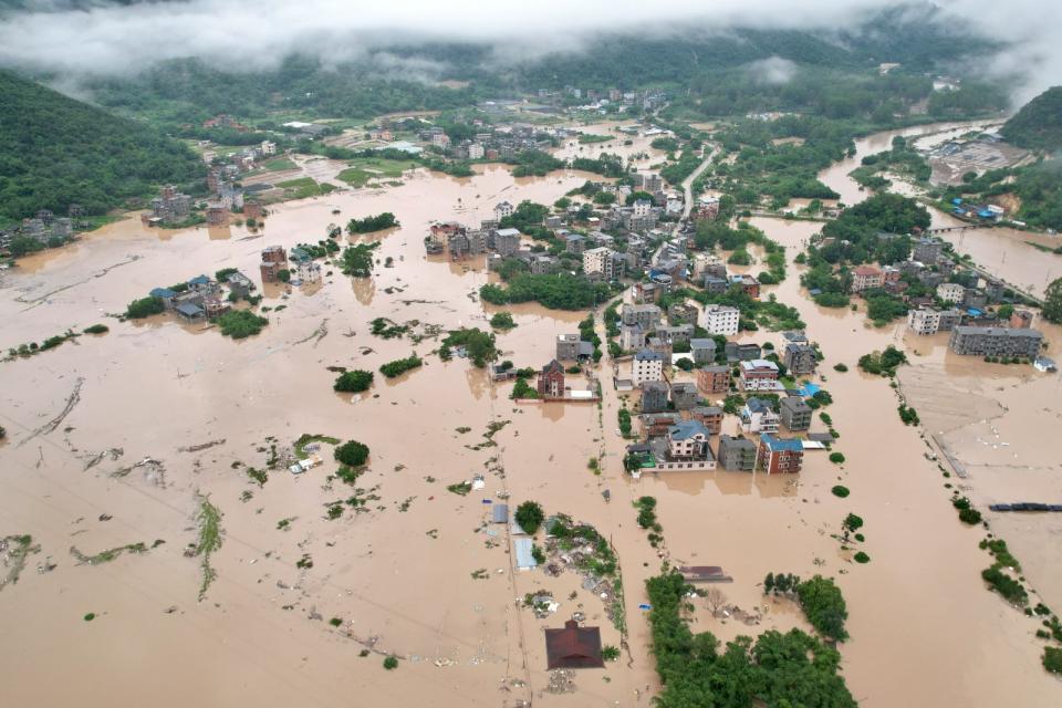 颱風海葵侵襲中國福建省導致嚴重災情，福州市淹成一片汪洋。路透社
