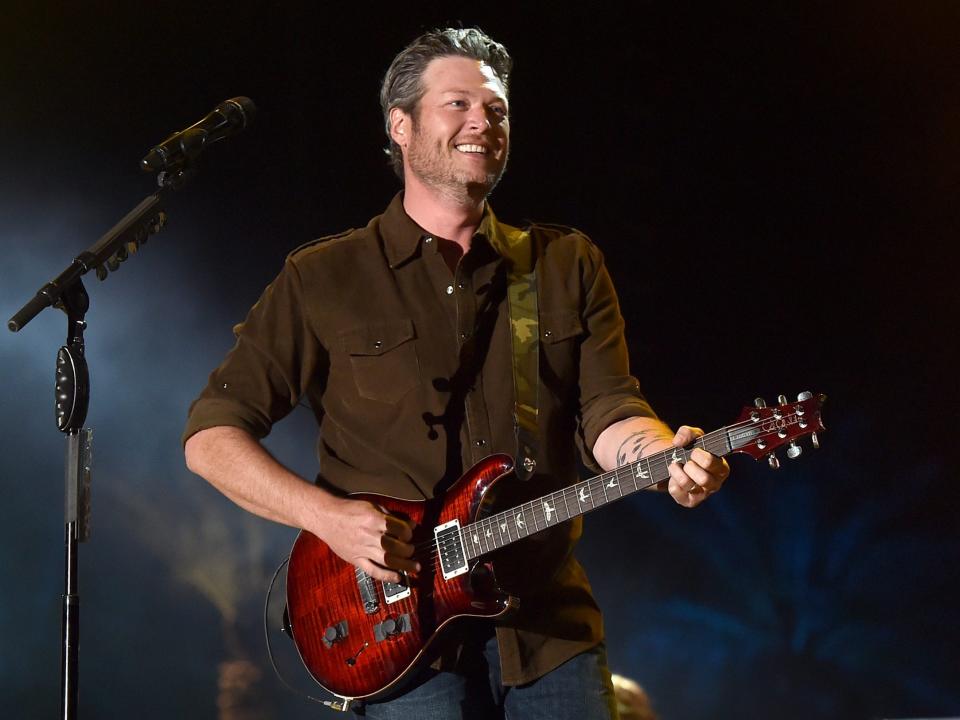 blake shelton