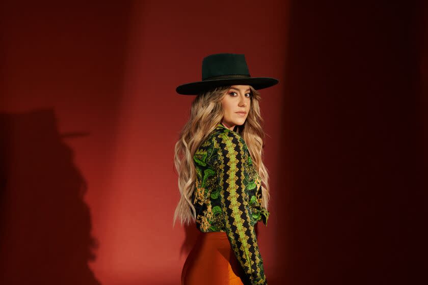 NASHVILLE, TN - OCTOBER 1, 2022: Lainey Wilson poses for a photo in downtown Nashville hours before playing a sold out show at Ascend Amphitheater. (Libby Danforth / For The Times)