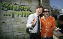 Cast member Mike Myers (L), who gives the voice to "Shrek", gestures with co-star Antonio Banderas, who gives the voice to "Puss in Boots", at the premiere of "Shrek the Third" at the Mann's Village theater in Los Angeles May 6, 2007. The movie opens in the U.S. on May 18. REUTERS/Mario Anzuoni (UNITED STATES)