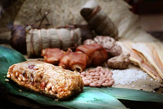 #153_food_Rice-Dumpling-with-Braised-Pork-Trotters,-Dried-Japanese-Bonito-and-Peanuts-NEW-柴鱼花生猪手粽-_Edited