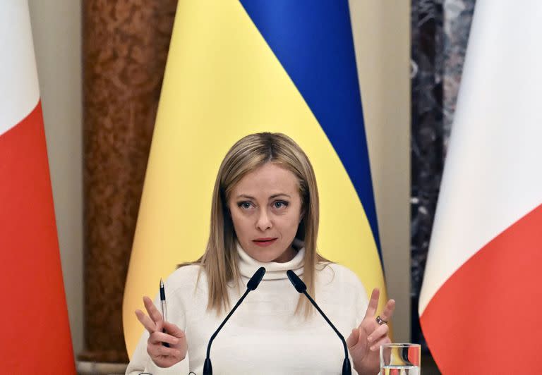 La primera ministra italiana, Giorgia Meloni, durante una conferencia de prensa en Ucrania en febrero pasado