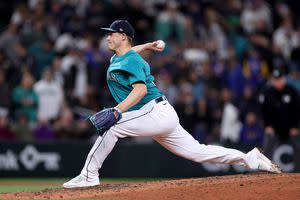 Mariners trade closer Paul Sewald to Diamondbacks for 3 players