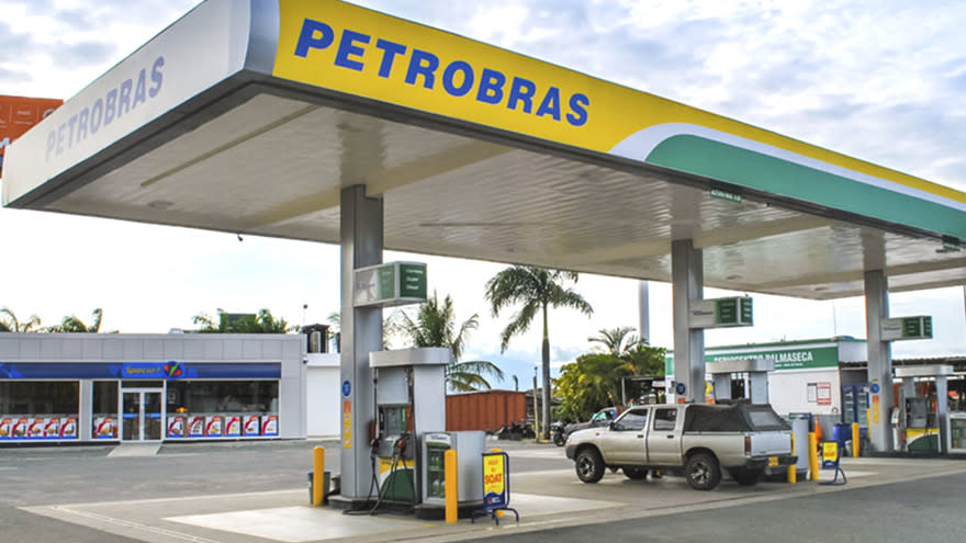 Petrobras fue otra de las empresas que se retiró definitivamente en estos años.